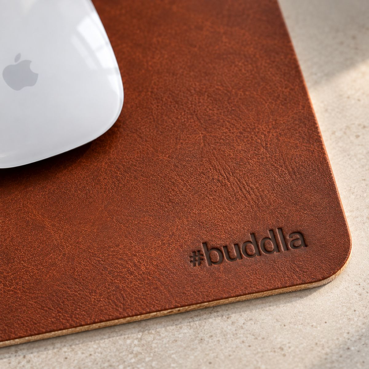 Personalised Leather Mouse Mat – 18 × 22 cm
