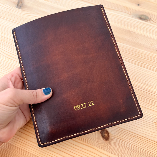 Handmade Full Grain Leather Kindle Scribe Sleeve – Slim Case, Personalised & Hand stitched Gift