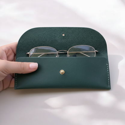 Hand Stitched Personalised Leather Reading Glasses Case – Gift for Mom
