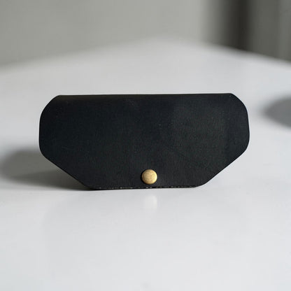Slim Personalised Leather Glasses Case – Handmade Italian Leather Sleeve