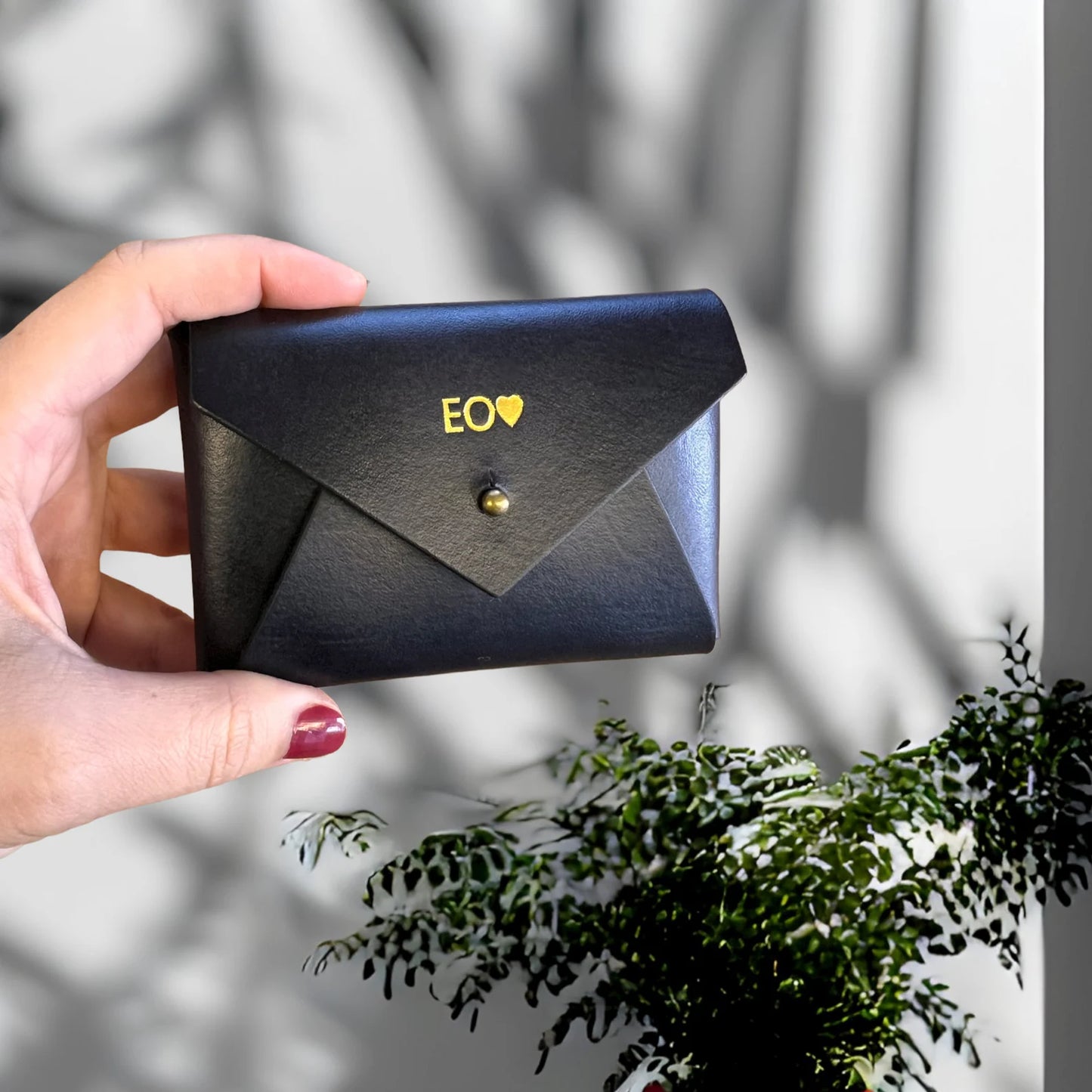 Personalised Leather Card Holder Pouch – Handmade Minimal Wallet – Valentine’s Day Gift for Him & Her